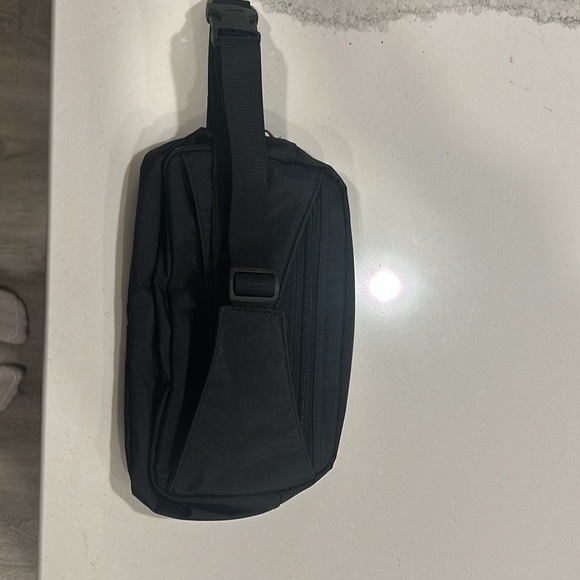 Vintage • Nike Waist Belt Bag - Picture 7 of 11